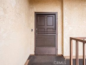 17522 Sherman Way 202, Van Nuys (los Angeles) CA 91406