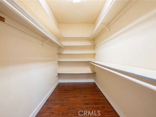17522 Sherman Way 202, Van Nuys (los Angeles) CA 91406