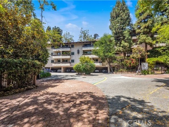 2700 Cahuenga Boulevard 1302, Los Angeles CA 90068