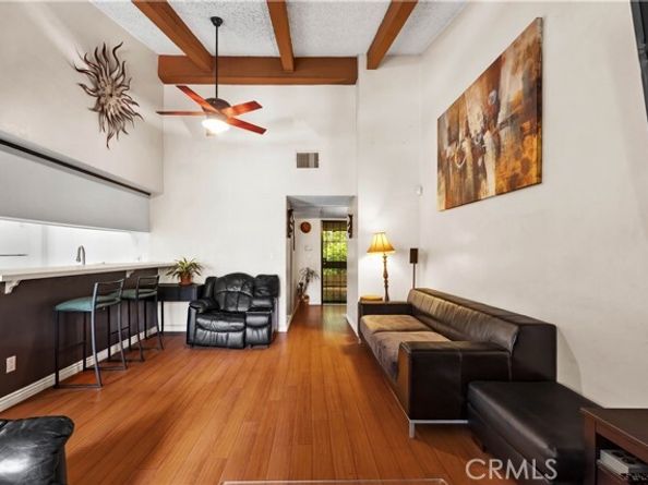 2700 Cahuenga Boulevard 1302, Los Angeles CA 90068