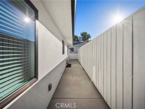 10323 Eldora, Sunland (los Angeles) CA 91040