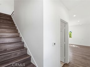 6742 Radford Avenue, North Hollywood (los Angeles) CA 91606