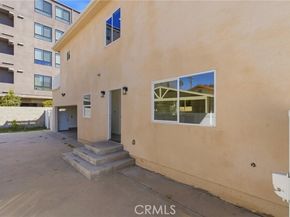 6742 Radford Avenue, North Hollywood (los Angeles) CA 91606