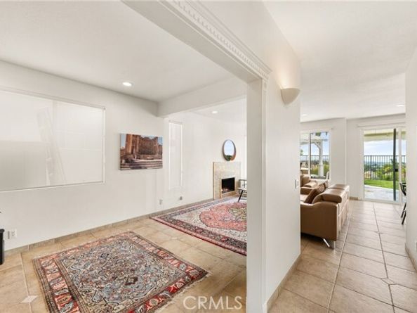 51 La Perla, Lake Forest (el Toro) CA 92610