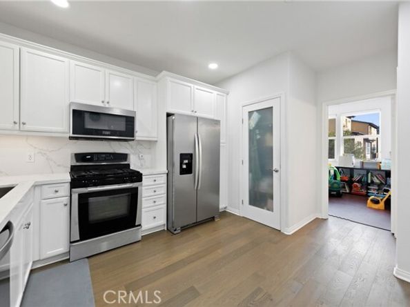 8620 Belford 604, Westchester (los Angeles) CA 90045