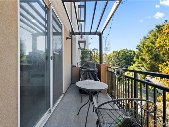 8620 Belford 604, Westchester (los Angeles) CA 90045
