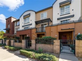 8620 Belford 604, Westchester (los Angeles) CA 90045
