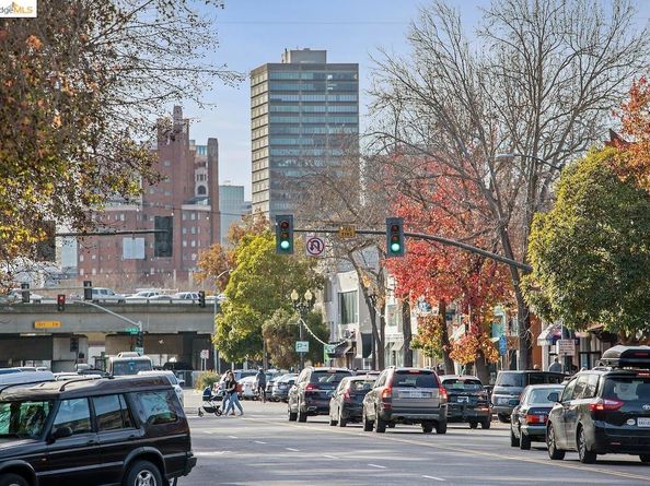 155 Pearl Street 308, Oakland CA 94611