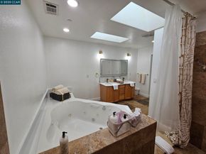 2785 Butters Dr, Oakland CA 94602