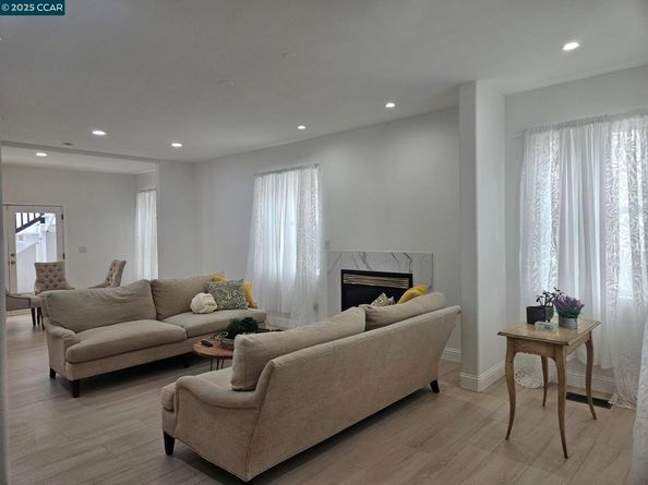 2785 Butters Dr, Oakland CA 94602