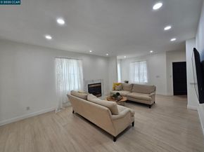 2785 Butters Dr, Oakland CA 94602