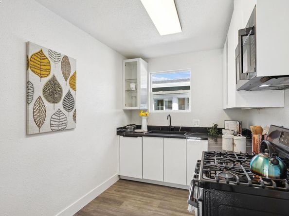 417 Lincoln Ave, Alameda CA 94501