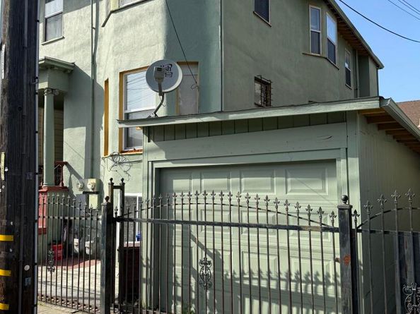 856 & 858 21st, Oakland CA 94607
