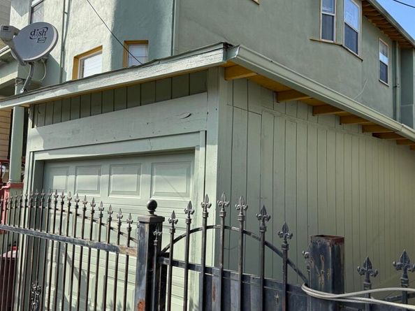 856 & 858 21st, Oakland CA 94607