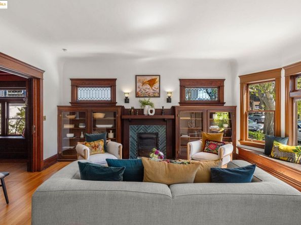 380 60th Street, Oakland CA 94618