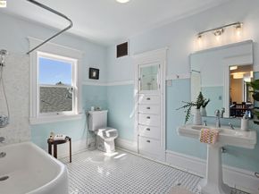 380 60th Street, Oakland CA 94618