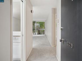 758 Kingston Ave 25, Oakland CA 94611