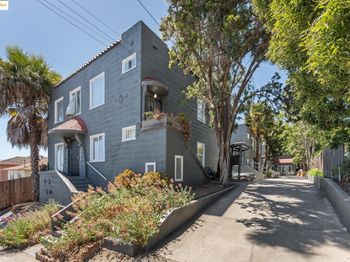 2823 11Th Ave