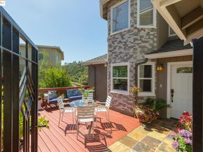 10353 Royal Oak Rd, Oakland CA 94605