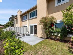 93 Thousand Oaks St, Oakland CA 94605