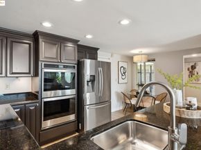 93 Thousand Oaks St, Oakland CA 94605