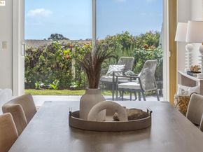 93 Thousand Oaks St, Oakland CA 94605