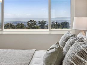 93 Thousand Oaks St, Oakland CA 94605