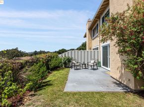93 Thousand Oaks St, Oakland CA 94605