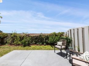 93 Thousand Oaks St, Oakland CA 94605