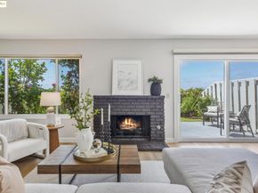 93 Thousand Oaks St, Oakland CA 94605