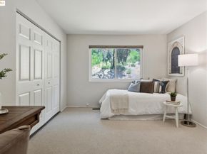 93 Thousand Oaks St, Oakland CA 94605
