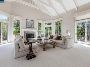4 Julianna Ct, Moraga CA 94556
