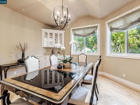 4 Julianna Ct, Moraga CA 94556