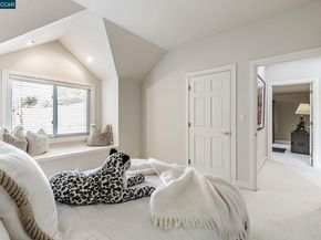 4 Julianna Ct, Moraga CA 94556