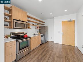 1201 Pine St 365, Oakland CA 94607