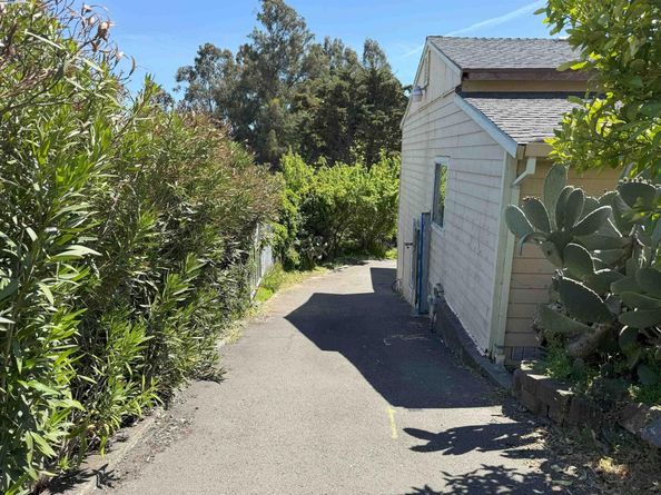 663 Renfrew Rd, El Sobrante CA 94803