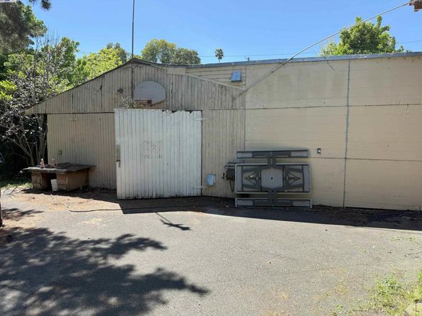 663 Renfrew Rd, El Sobrante CA 94803
