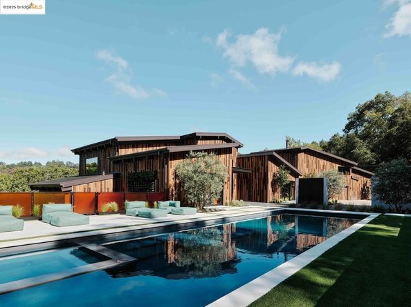 119 Melody LN, Orinda CA 94563