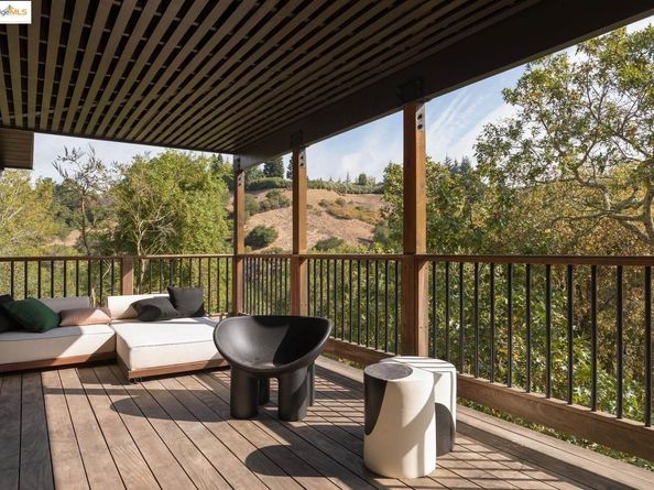 119 Melody LN, Orinda CA 94563