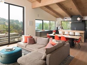 119 Melody LN, Orinda CA 94563