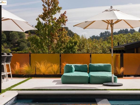 119 Melody LN, Orinda CA 94563