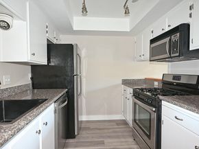 19100 Crest Ave 23, Castro Valley CA 94546