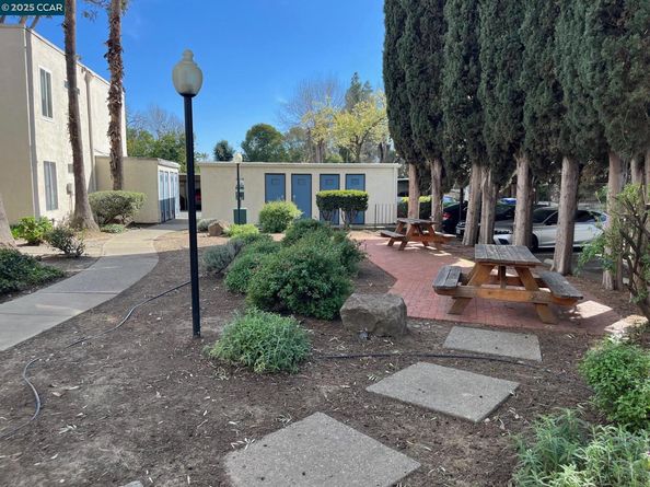 2600 Laguna Cir G, Concord CA 94520