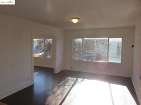 4510 San Carlos Ave, Oakland CA 94601