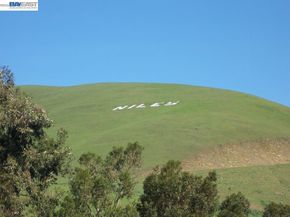 77 Barnes Ln, Fremont CA 94536