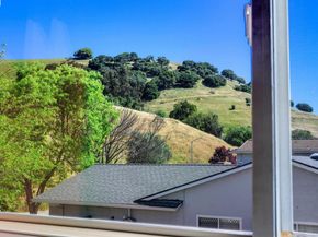 77 Barnes Ln, Fremont CA 94536