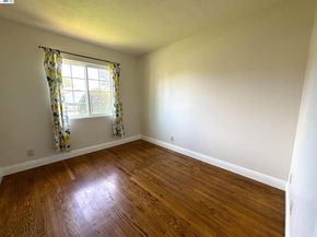 8578 Deervale Rd, Dublin CA 94568