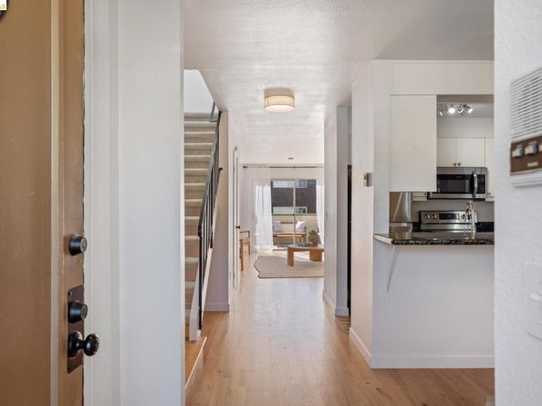 3161 Birmingham Dr 209, Richmond CA 94806