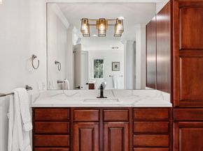 6194 Mazuela Dr, Oakland CA 94611