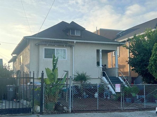 1530 40th Ave, Oakland CA 94601